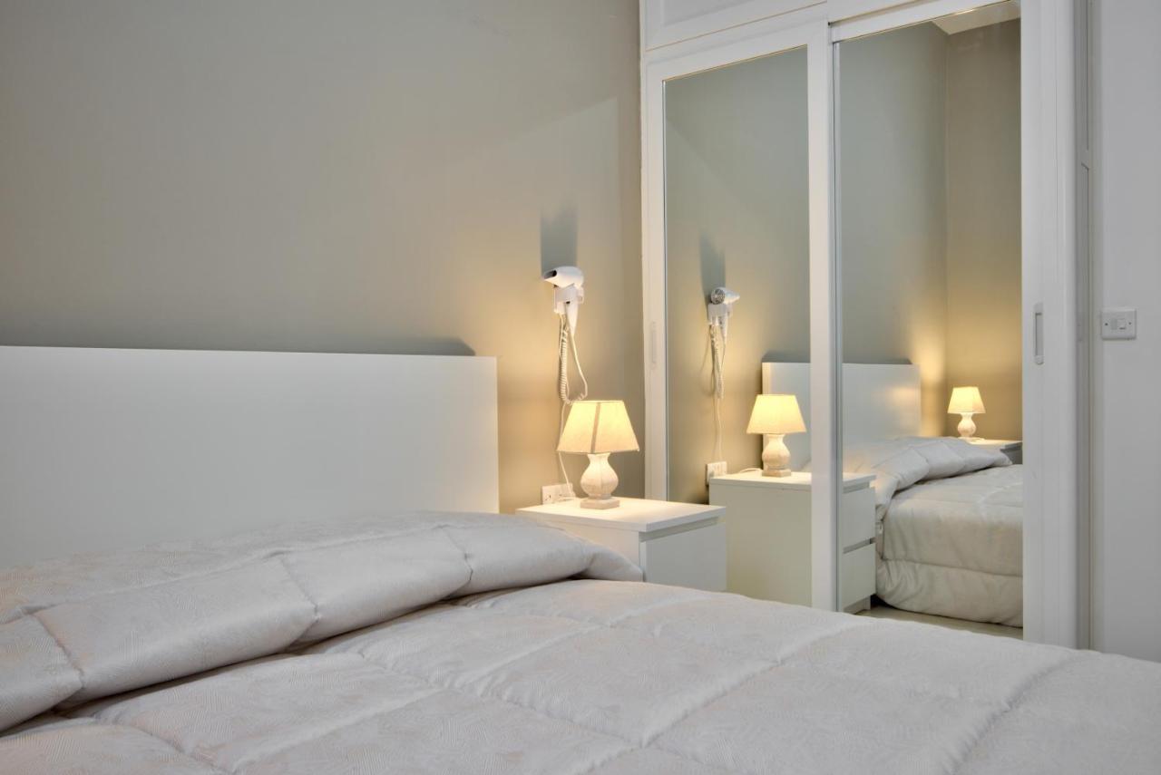 Azure Haven - Gzira Apartments And Penthouse By Shortletsmalta Luaran gambar