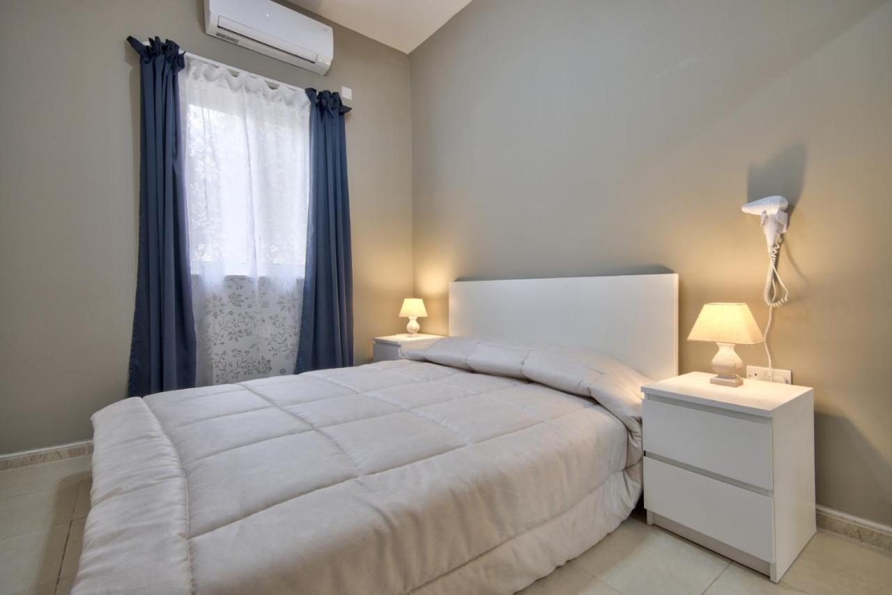 Azure Haven - Gzira Apartments And Penthouse By Shortletsmalta Luaran gambar