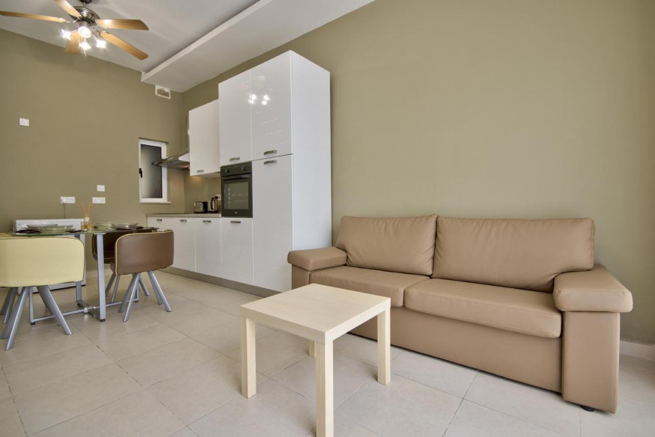 Azure Haven - Gzira Apartments And Penthouse By Shortletsmalta Luaran gambar